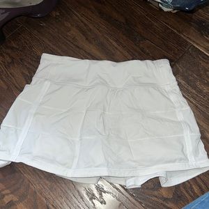 BRAND NEW Lululemon Pace Rival Mid-Rise Skirt